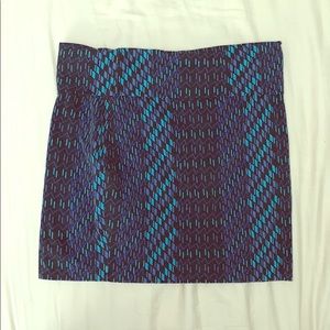 Patterned mini skirt